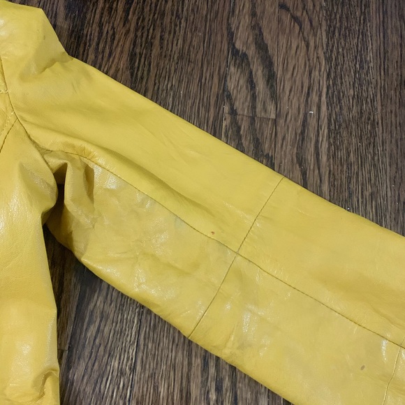 Yellow genuine leather jacket. - Picture 3 of 5